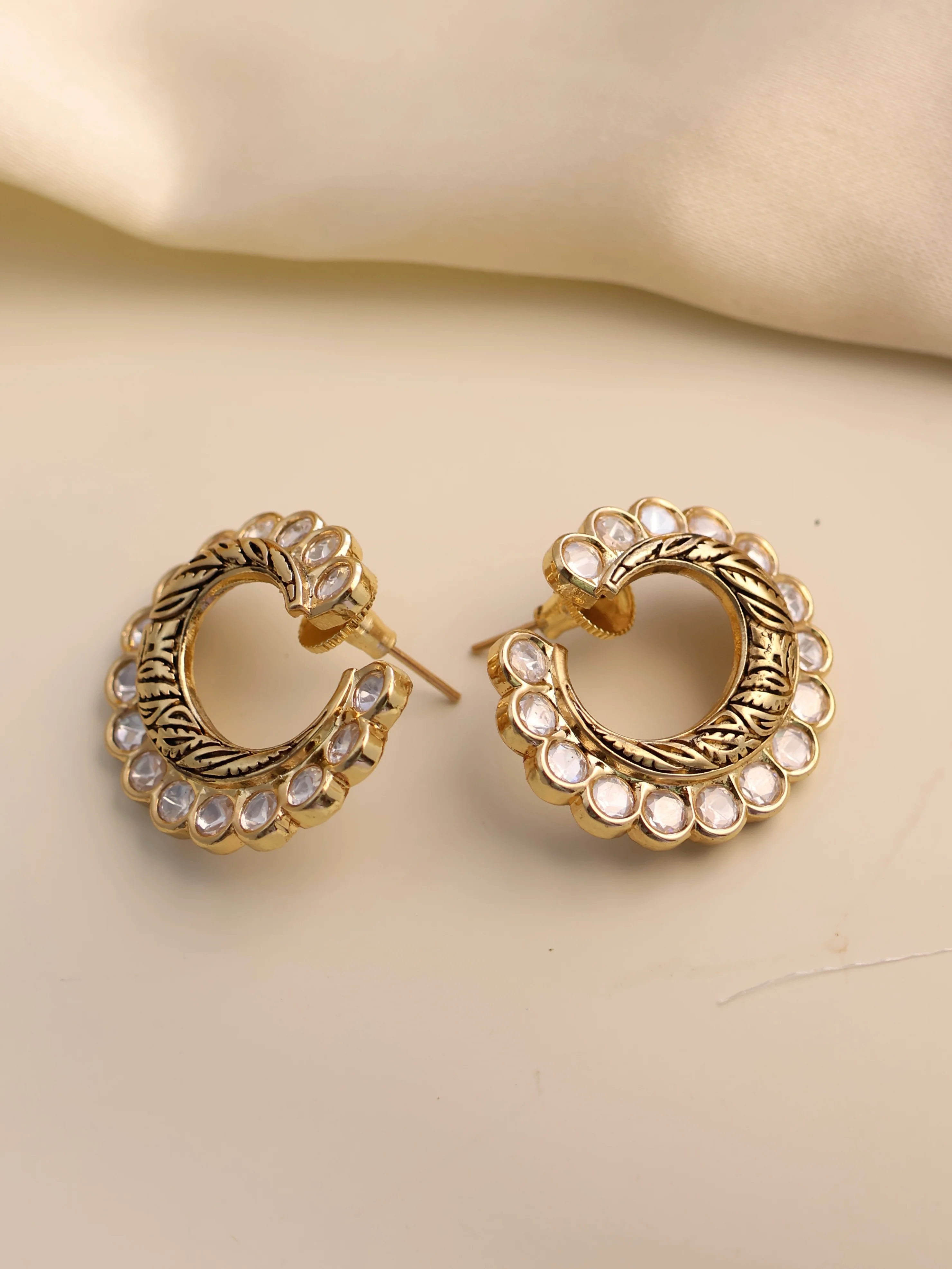 Vintage Kundan Antique Spiral Earrings - Image 3