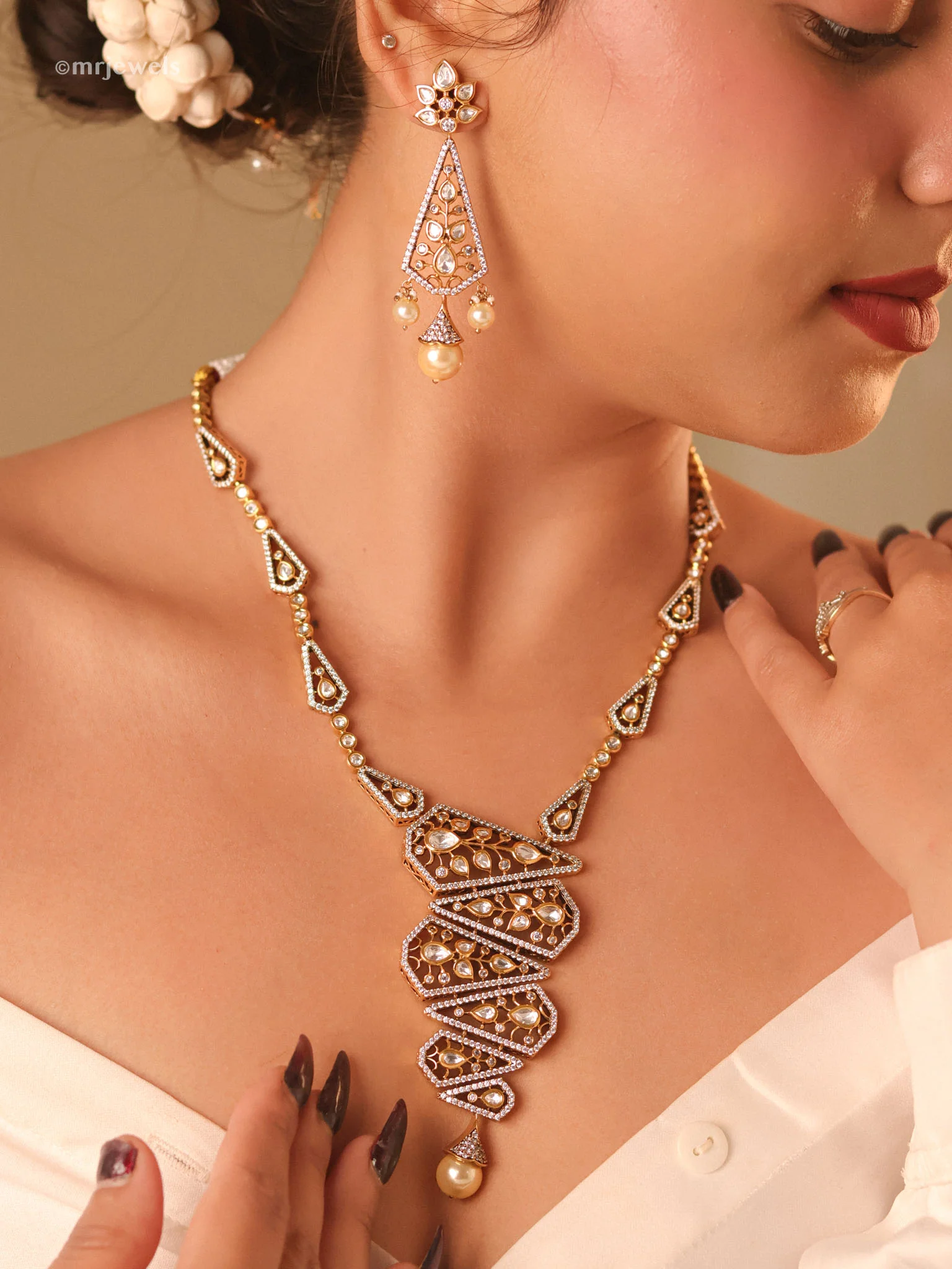 Vintage Kundan Pearl Necklace Set