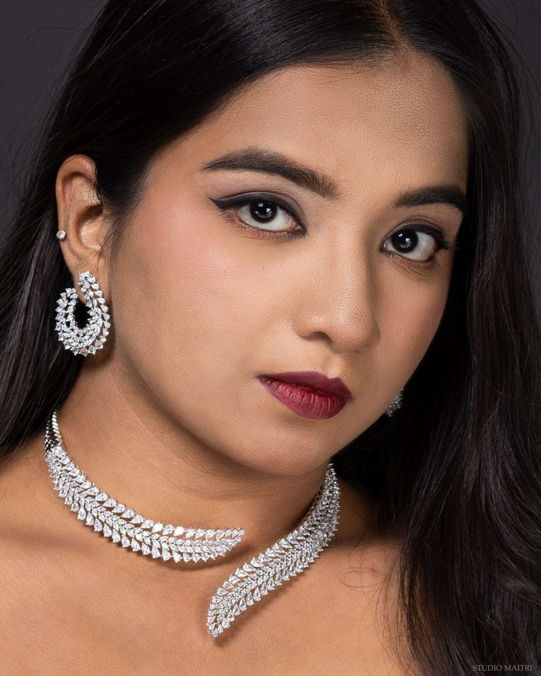 Virelle Diamond Leaf Necklace Set - Image 3
