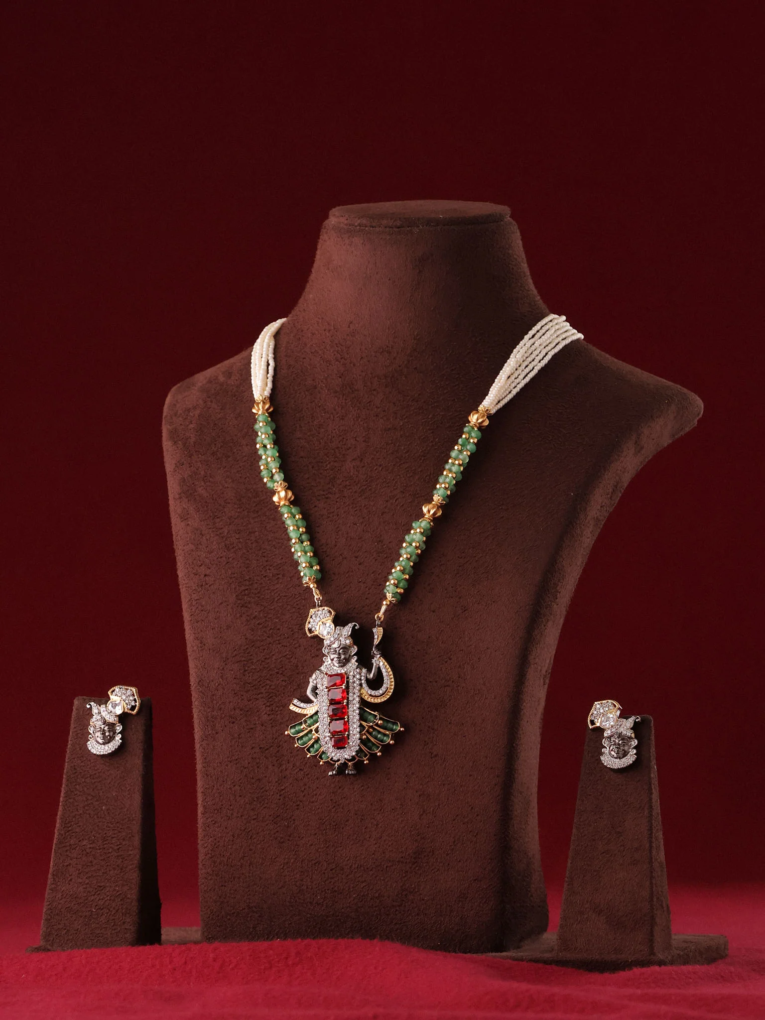 Vrindaa Krishna Heirloom Pendant Set