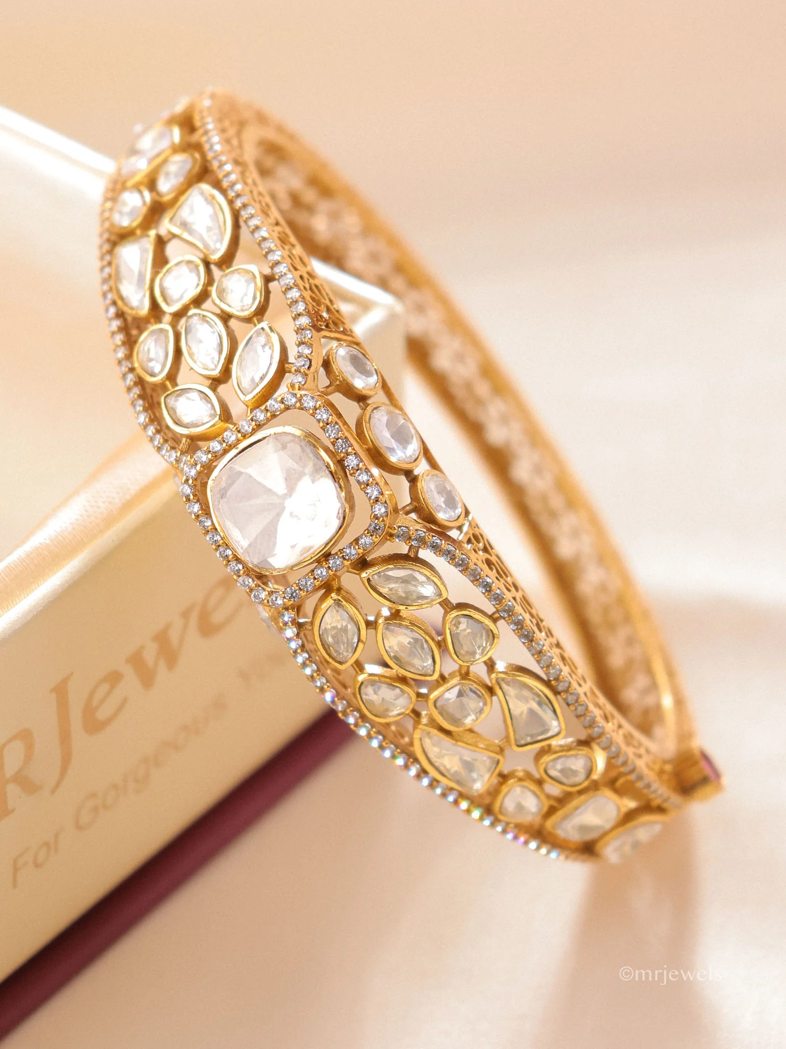 Zareen Polki Moissanite Kada - Image 3