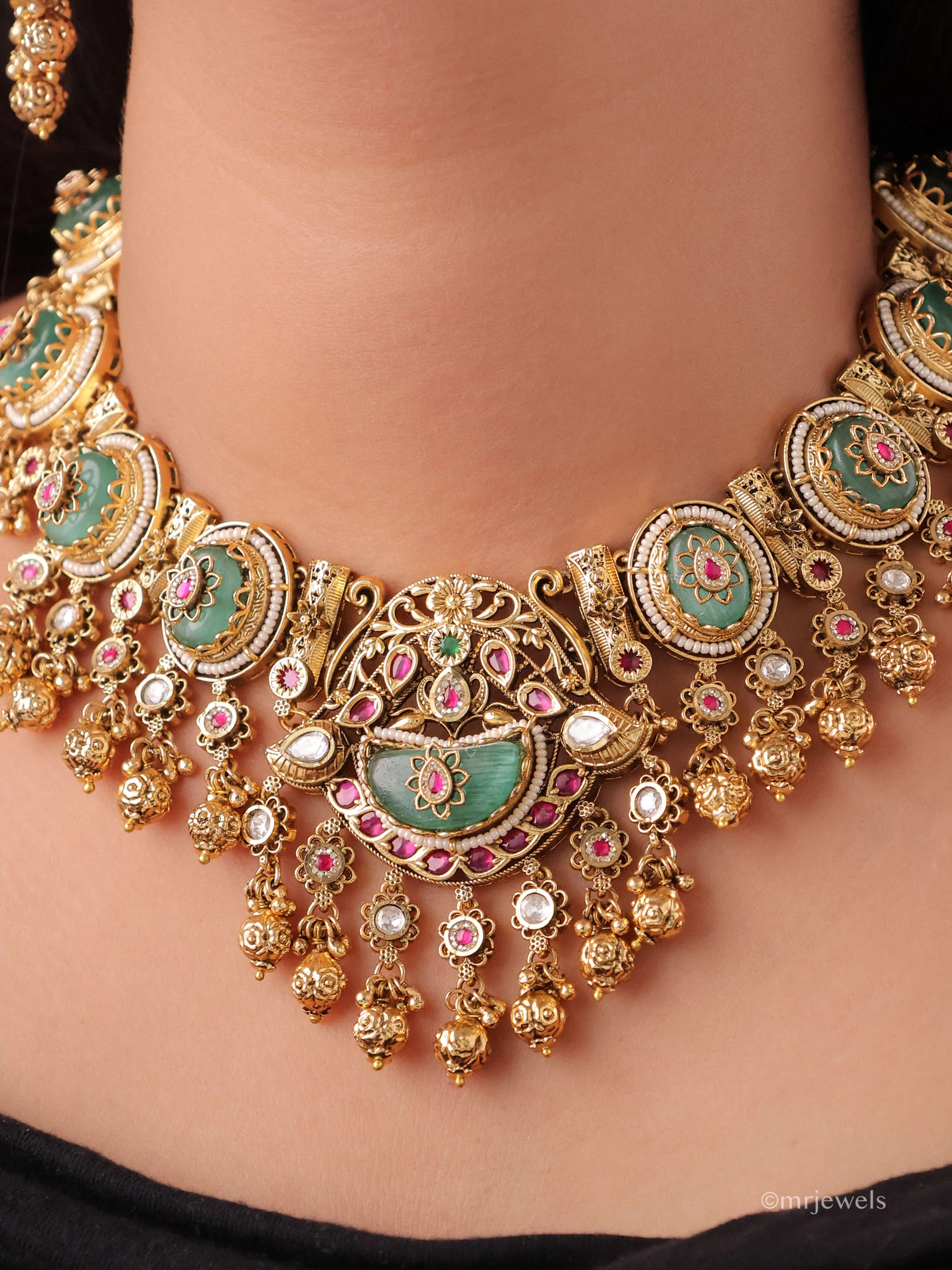 Zarika Traditional Meenakari Heritage Set - Image 2