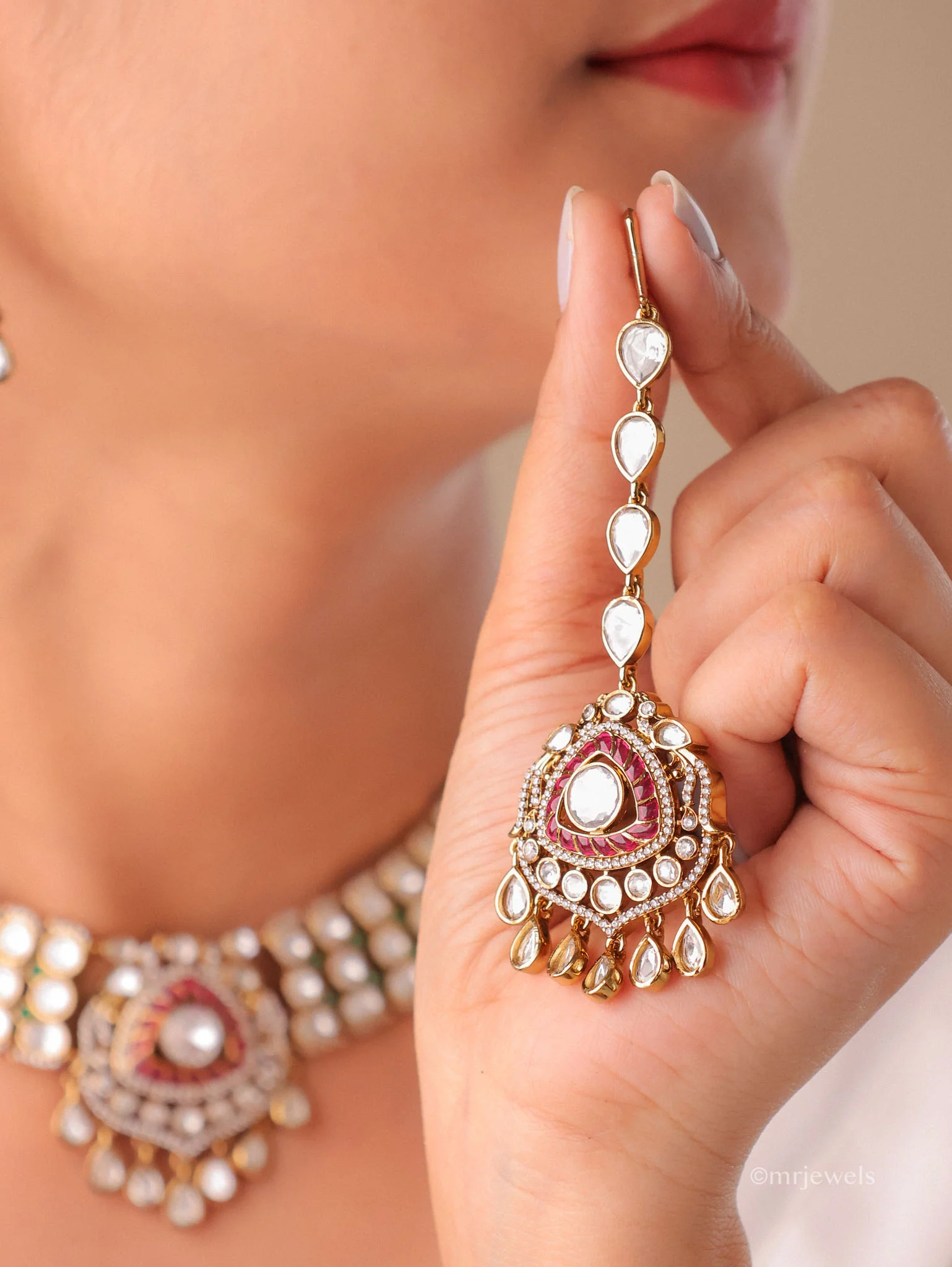 Zariya Statement Polki Gulbandh Necklace - Image 8