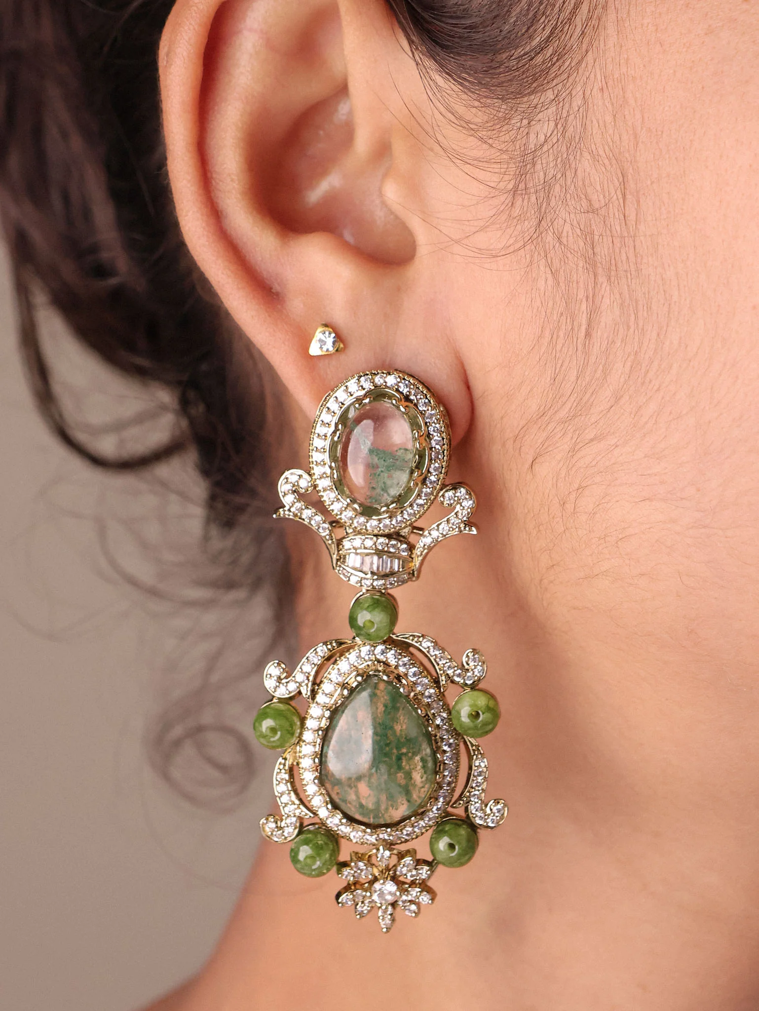 Zarmina Emerald Regal Drop Earrings - Image 2