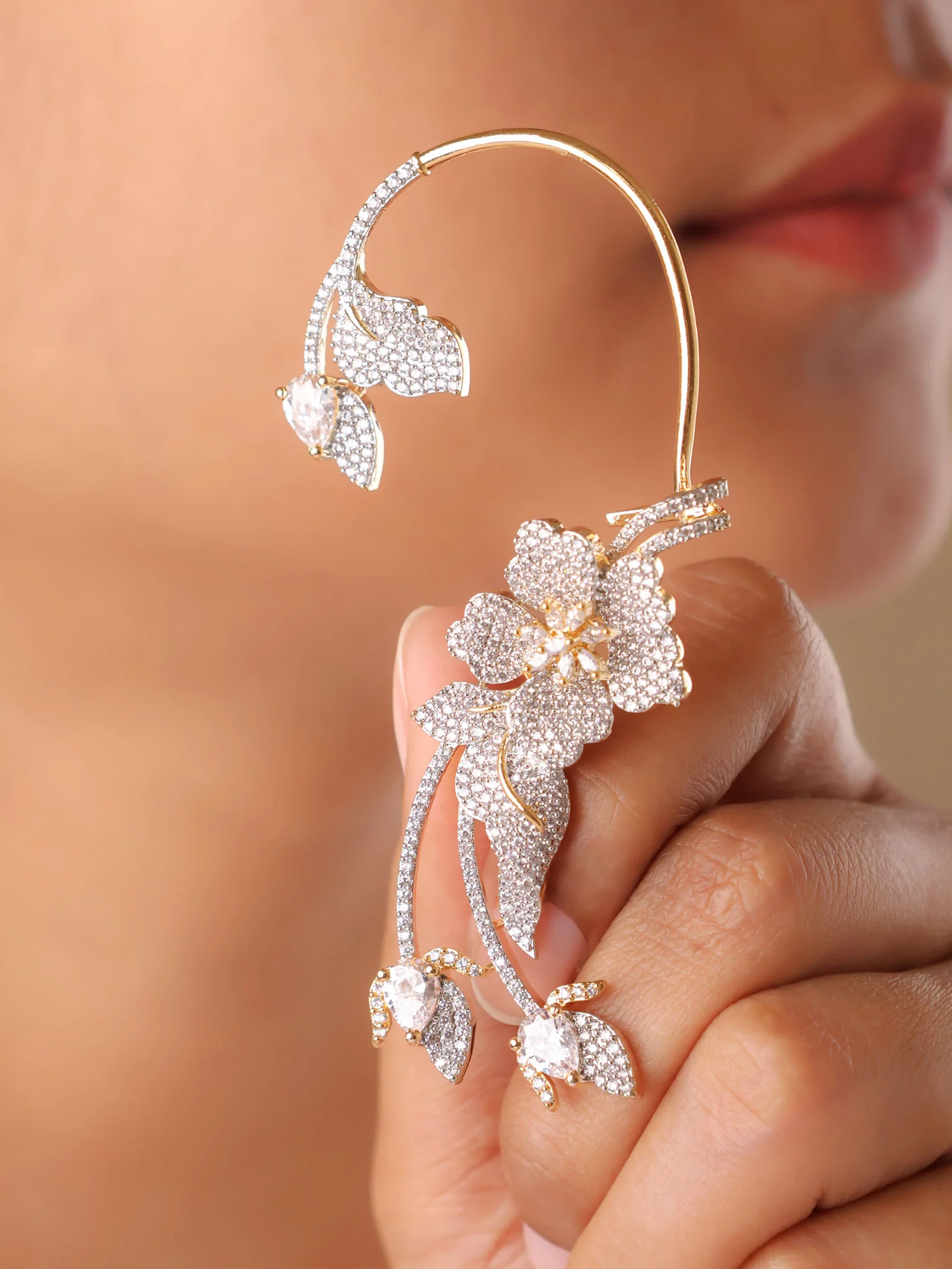 Zehra Statement Ear Cuff - Image 6