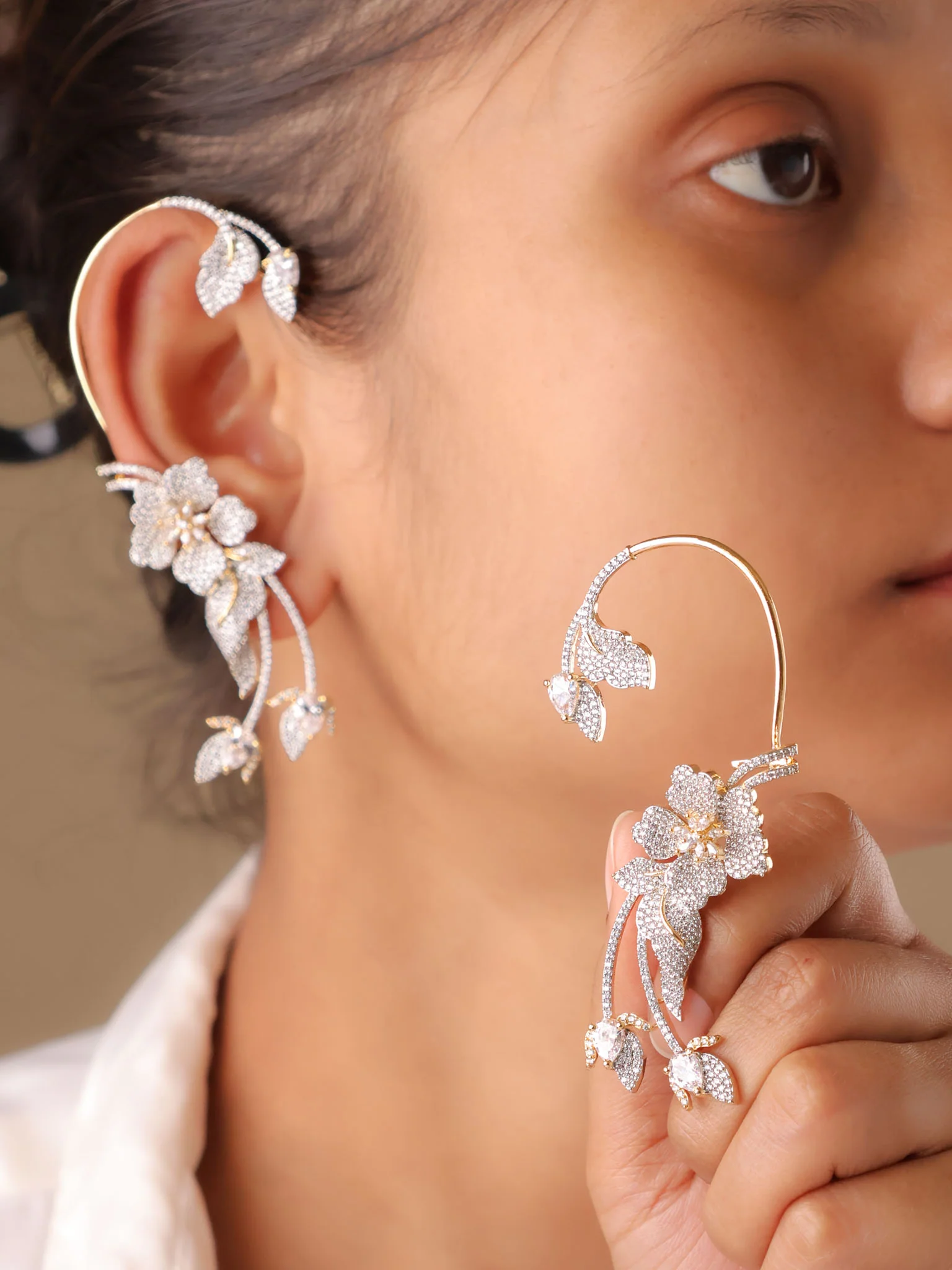Zehra Statement Ear Cuff - Image 7